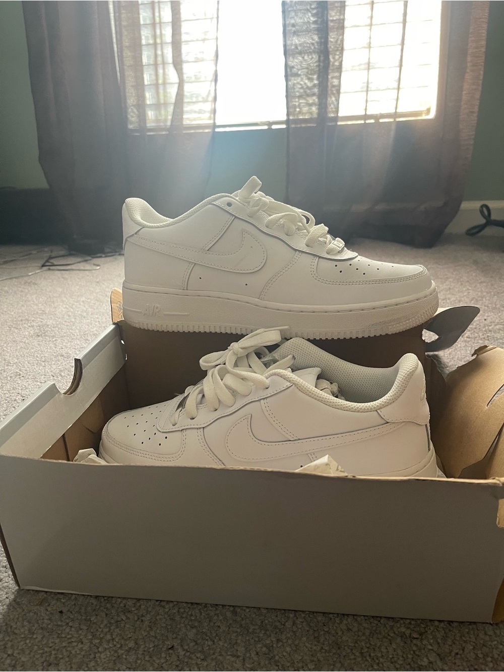 Nike Kids White Low-Top Sneakers
